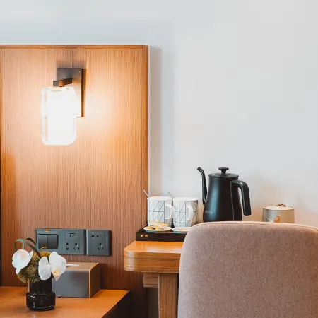 BaiYee  Art Hotel (Beijing Houhai Nanluoguxiang Subway Station Branch)