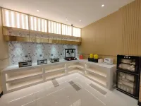 Magnotel Business Hotel (Longjiang Zhigang Plaza) - 2-Star