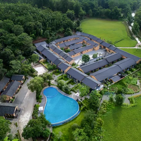Longhuixi · Longnan Enclosed House