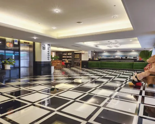 Shihzuwan Hotel (Kaohsiung Station) Hotels near Cijin Ferry Station