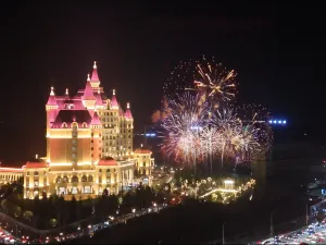 BUTTERFLY COVE CASTLE HOTEL IN YUEXI