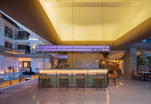 Lying Cloud Hotel Hotel Overview