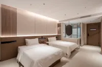 Golden Naran Hotel in Burqin