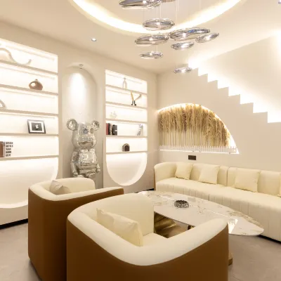 Qiduo Light Luxury Homestay (Beihai High-Speed Railway Station Ocean Window) Hotels near Oceanorama