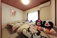 Sepia Court Inn - Homestays