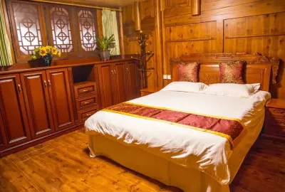 Gan Family Courtyard Homestay Hotels near Longtan Ancient Town