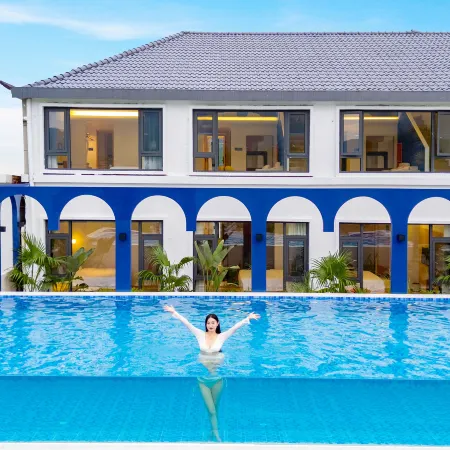 LUSHIN HOTELS&RESORTS