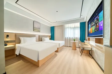 Prima Yunrui Hotel (Suqian Baolong Plaza 24th Street) Отели рядом с достопримечательностью «Suqian University»