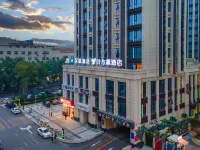 Ye Yu Chen E-sports Movie Hotel (Luquan Beiguo Mall) Hotels near Baodu Scenic Spot