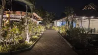 Lovina Haven Boutique Resort Hotels near Git Git Waterfall