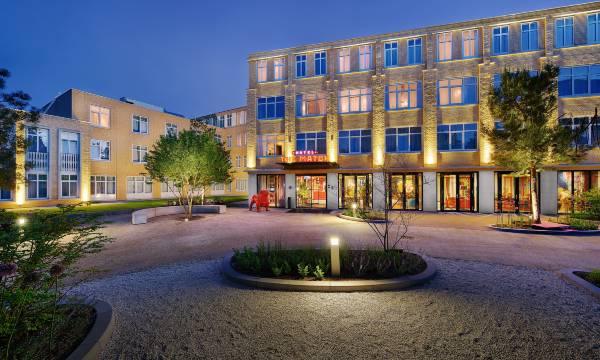 Hotel the Match