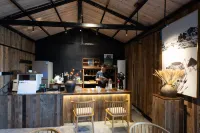 MOUNTAIN FIELD  FLOWER HOUS - bar