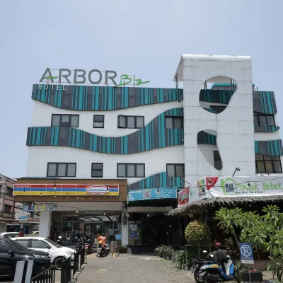 Arbor Biz Hotel Hotels near Alfamart Pajjaiang Daya