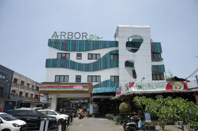 Arbor Biz Hotel Hotel dekat Toko Juara jl Poros BTP Blok AB no 24