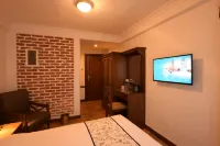 GALLERY PARK  HOTEL Hotels near Tundal Devi Temple