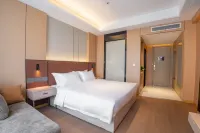 Elong ME Hotel (Huanggang Shifan Xueyuan)