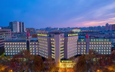 Vienna International Hotel (Tangshan Railway Station Xinhua West Road) Отели рядом со станцией Таншань жд вокзал