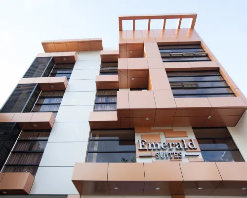 Emerald Suites CDO โรงแรมในคากายันเดโอโร
