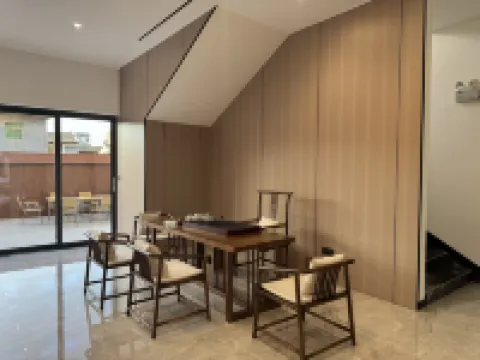 悦湖スマートホテル（異竜湖国家湿地公園）