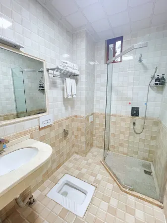 AST Hotel Отели в г. Кайюань