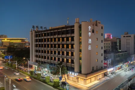 JI Hotel (Quanzhou Wanda Quanxiujie) Отели рядом с достопримечательностью «Fashi Zhenwu Temple»