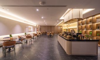 Floral Hotel·Ancient City Mufu Hotel (Lijiang Old Town South Gate Zhongyi Market)
