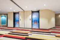 Yixiang Hotel (Wuhan Wansongyuan Wangjiadun East Metro Station) Hotels in The Mixc/Zhongshan Park