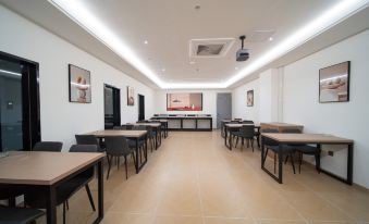 Homeinn Pebble Hotel (Wuhu Sanshan District Moon Bay)
