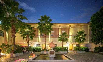 Wenzhou Ruixing Hotel (Lucheng Songtai Plaza)