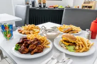 Serene Vegas Boutique Hotel Las Vegas - breakfast