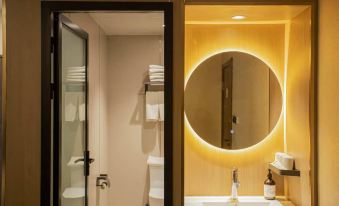 Rujia Pebble Hotel (Longkou Donglai Street Boshang)