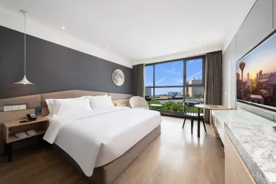 Qinin Hotel (Xi'an Textile City Subway Station Tangdu Hospital) Hotels near Bailucang