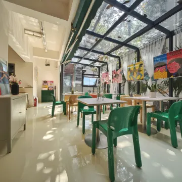 Travel of Swan Youth House