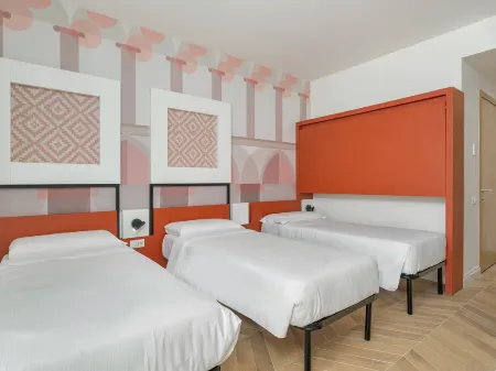 B&B HOTEL Venezia Laguna Отели рядом с достопримечательностью «Палаццо Лабиа»