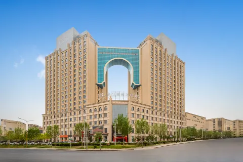 Mingmen Grand Rezen Hotel (Kunlun Lake Hotan New Night Market)