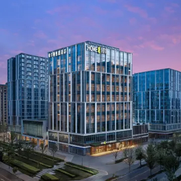 Home2 Suites by Hilton Chengdu Qingyang Hotels near Chengduxi Railway Station