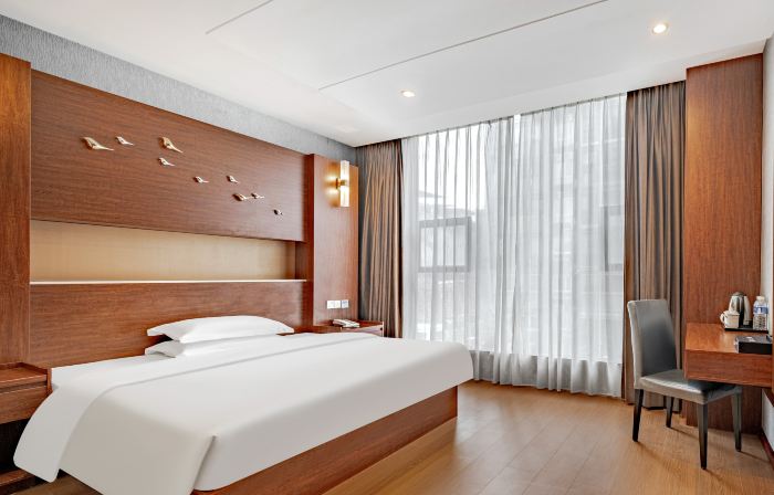 Guangzhou Jiulong Hotel (Luodian Mingzhu Central Plaza)