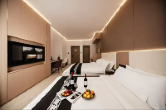 Mando Luxury Smart Audio-Visual Hotel (Weihai Huoju 8th Street International Coastal Baths)