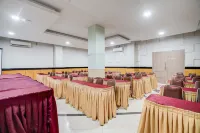 Townhouse Oak Padang near RTH Imam Bonjol formerly Bunda Hotel Hotel a West Padang