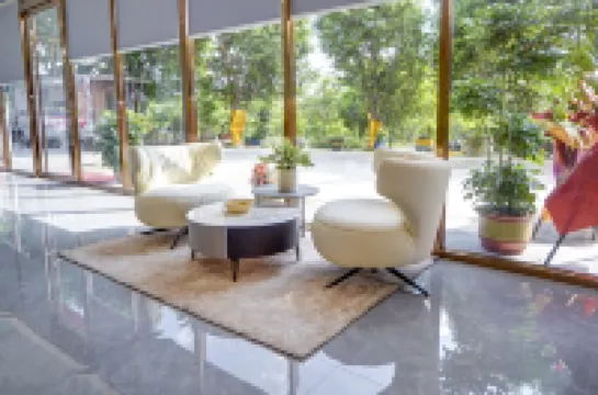 天然酒店（南寧火車東站店）