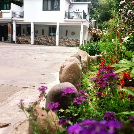 Hangzhou Shugeng Family Homestay Отели рядом с достопримечательностью «Eshanxiang Cultural Center»