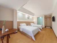 Chengdu Xingzhu Z Hotel (Jinniu Wanda Longhu North City Tianjie Branch) Hotel in zona Chengdu Happy Vally Caribbean Water Park
