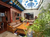 Cunju Homestay Hotels near Labrang Monastery