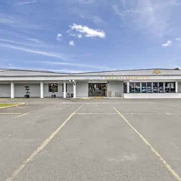 Palms Hotel & Retreat By Palette London Romford Hotels near Upminster Bridge