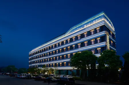 Citadines DD Port Dalian Отели рядом с достопримечательностью «Kaifaqu Walking Street»