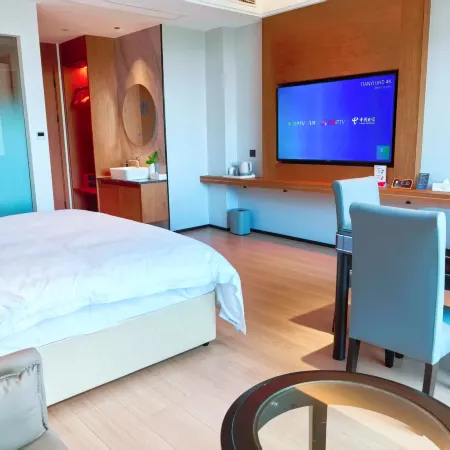 Ruichang Huatian Hotel