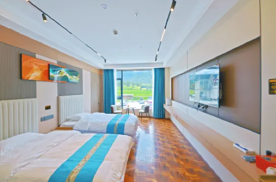 Dalong Hotel (Lunang Town Zaxigang Village)