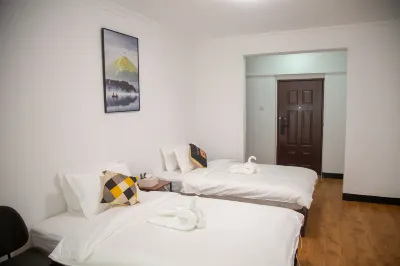 Quanjiadu Hotel Hotels near Jinsanjiao Commercial Plaza