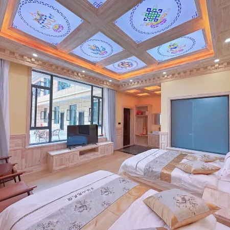 Xiangwang Shanyuan Homestay (Zhagana Scenic Area Ticket Center Branch)