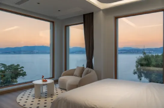 Floral Hotel · Gongdu Xinghai Hotel Hotels in Dali